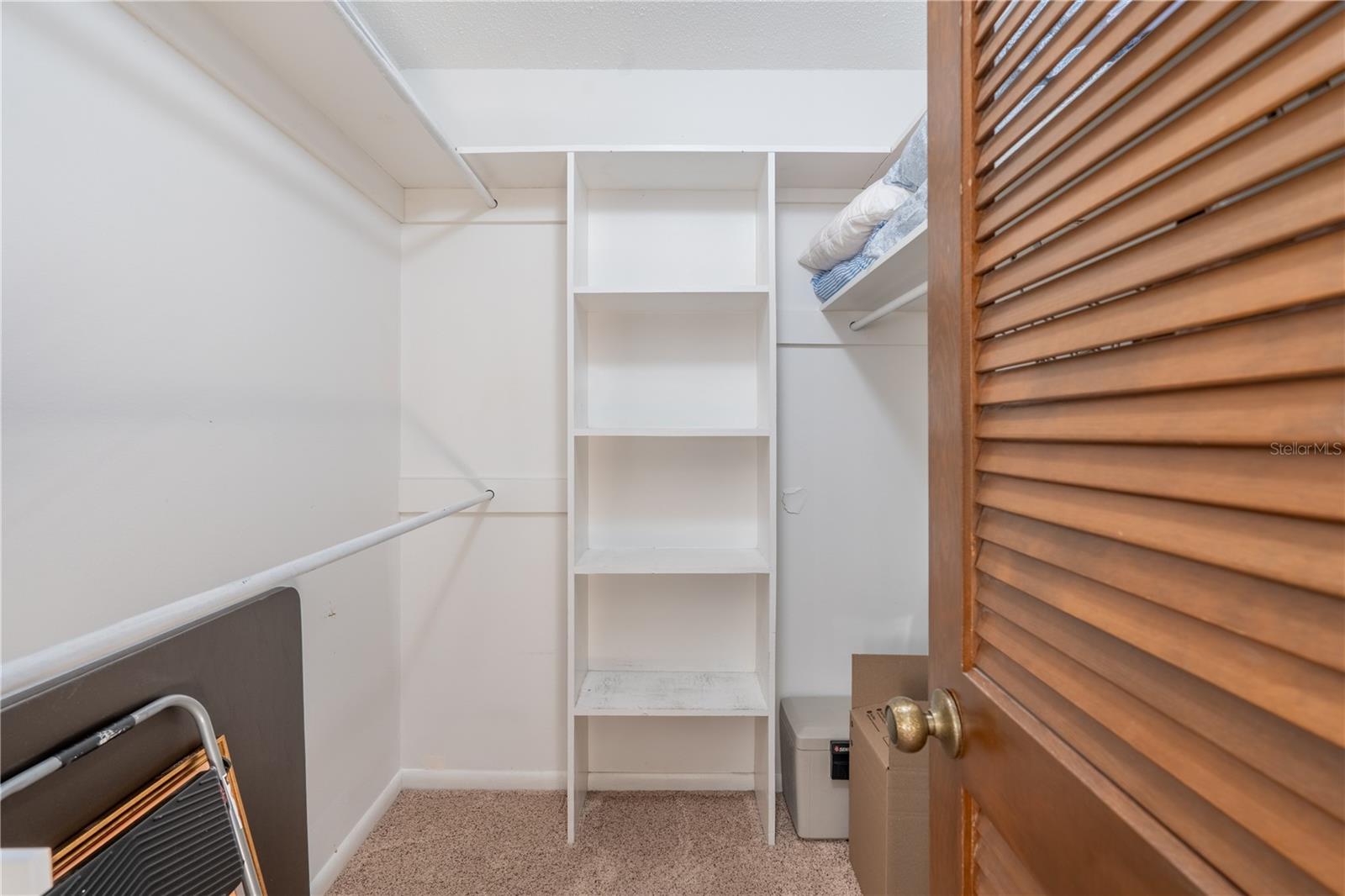 OM717564 Property Photo