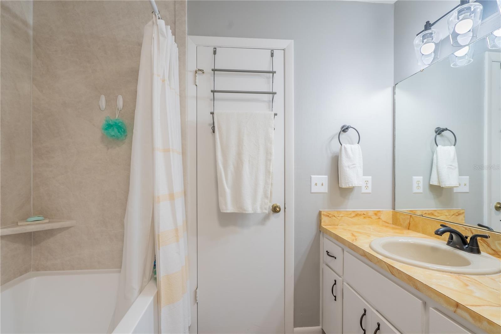 OM717564 Property Photo