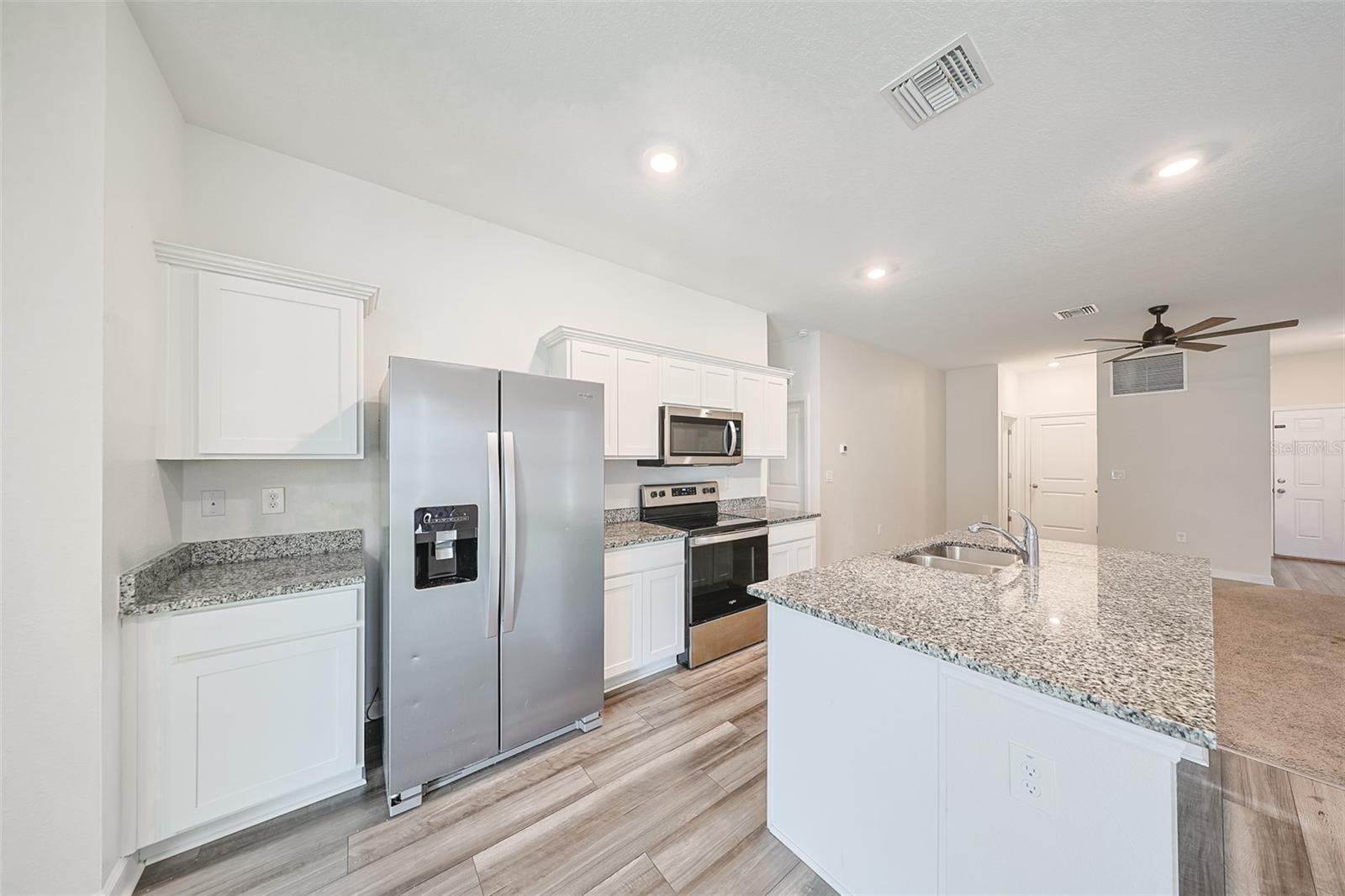 35210 DAISY MEADOW LOOP, ZEPHYRHILLS, FL, 33541