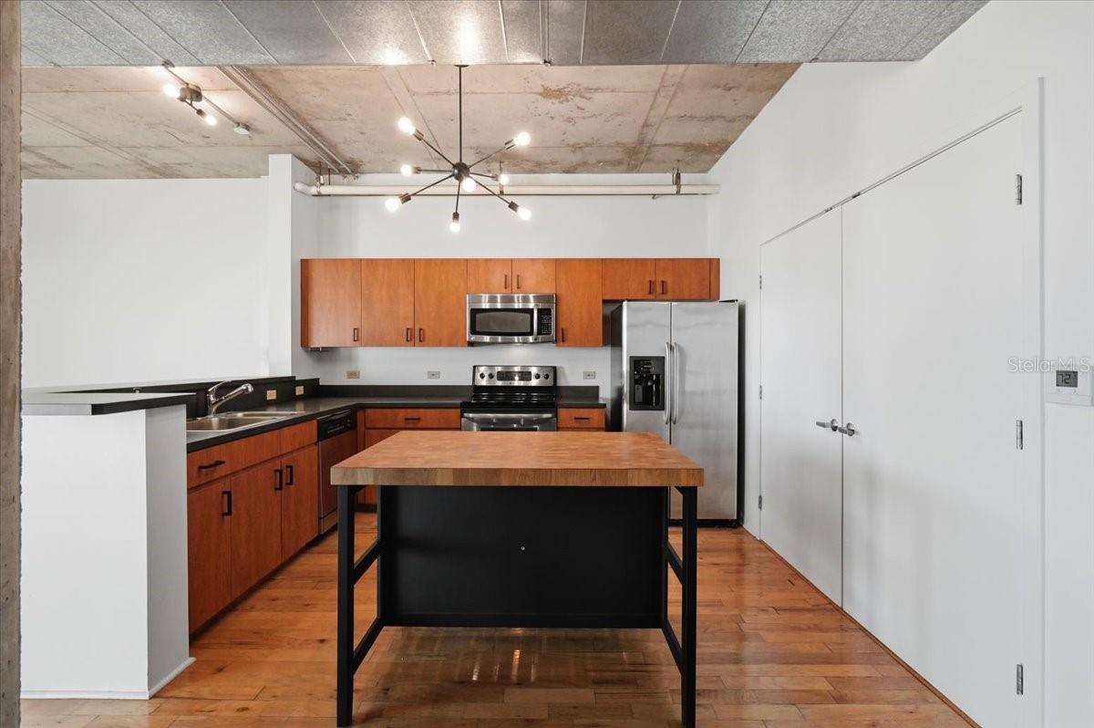 10 N SUMMERLIN AVE #7, ORLANDO, FL, 32801