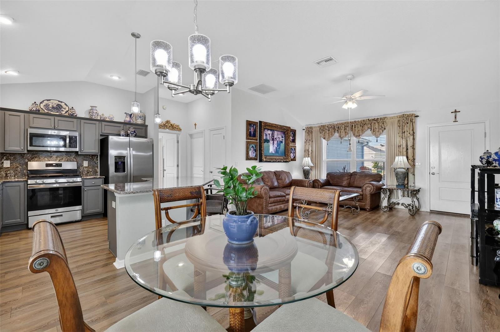 4290 COLLERETTE CT, THE VILLAGES, FL, 32163