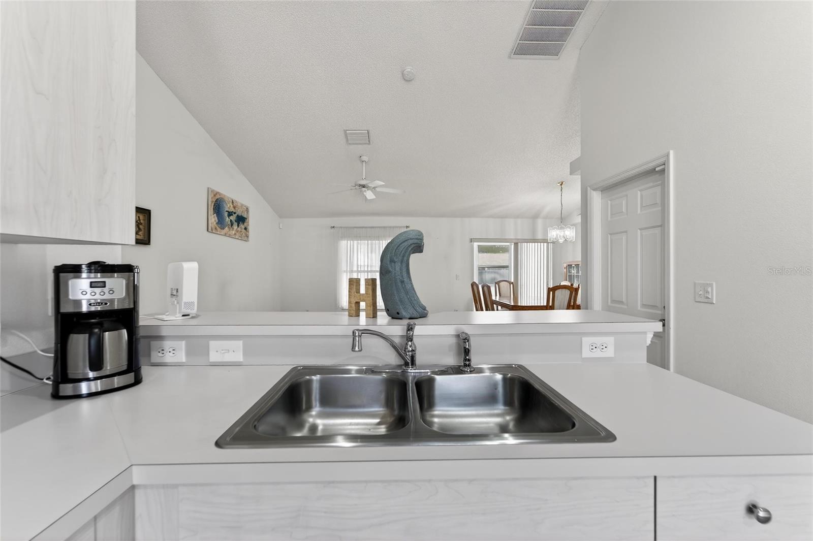 512 ATWOOD AVE N, ST PETERSBURG, FL, 33702