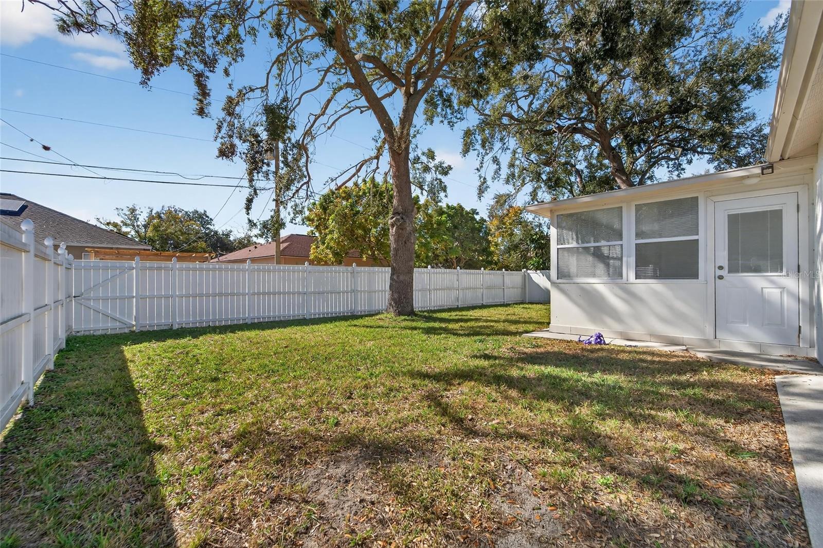 512 ATWOOD AVE N, ST PETERSBURG, FL, 33702