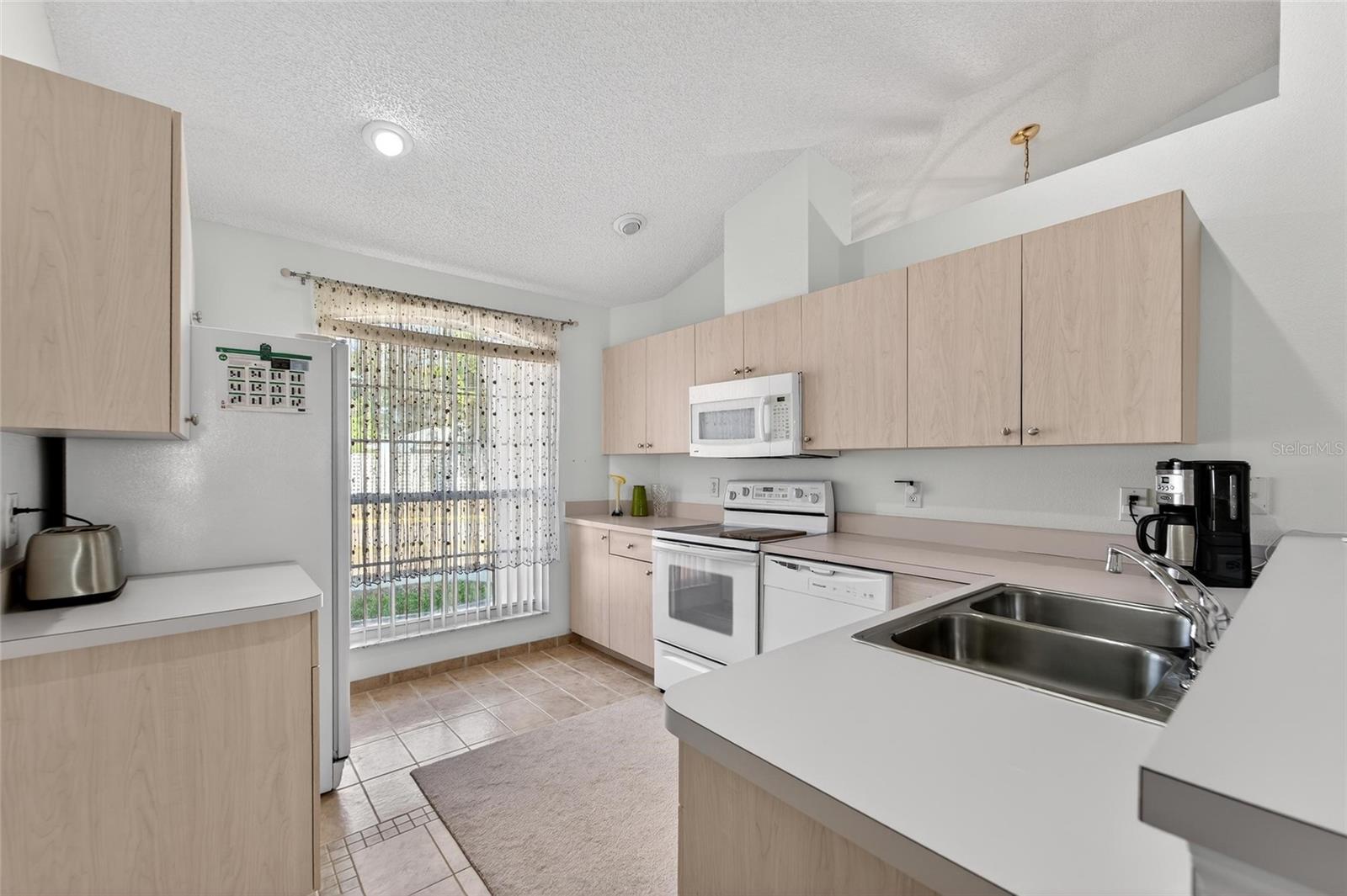 512 ATWOOD AVE N, ST PETERSBURG, FL, 33702