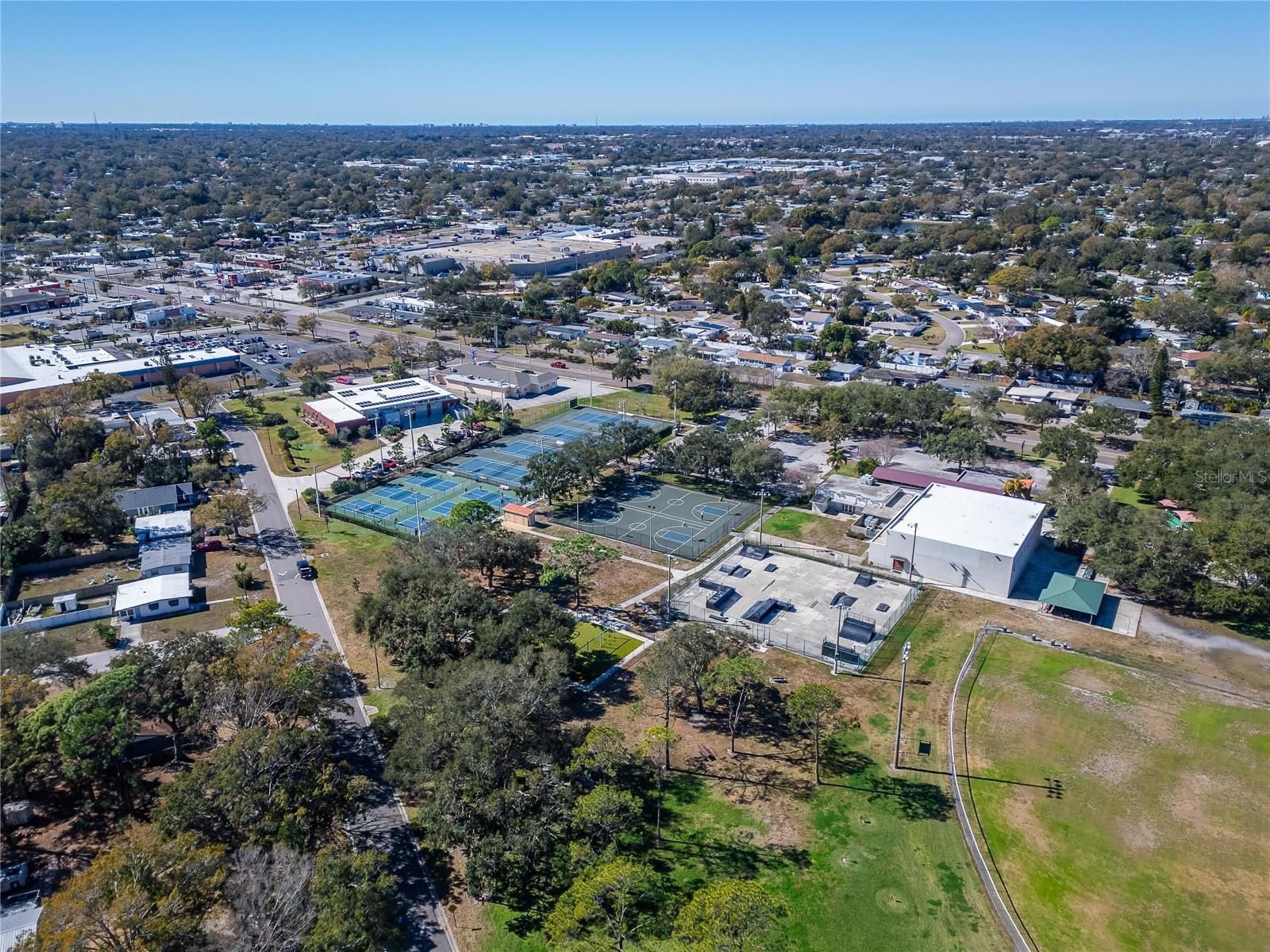 512 ATWOOD AVE N, ST PETERSBURG, FL, 33702