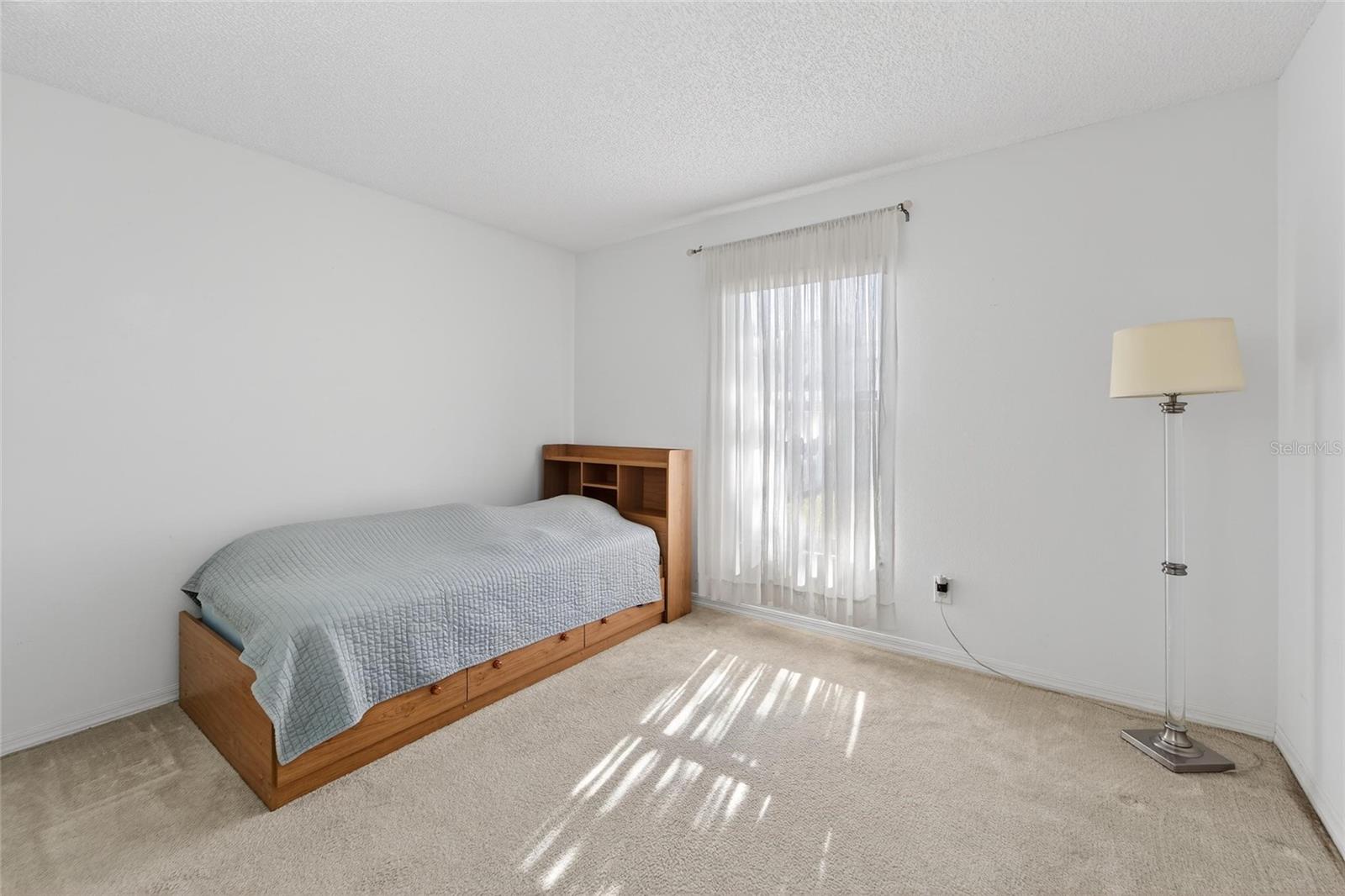 512 ATWOOD AVE N, ST PETERSBURG, FL, 33702