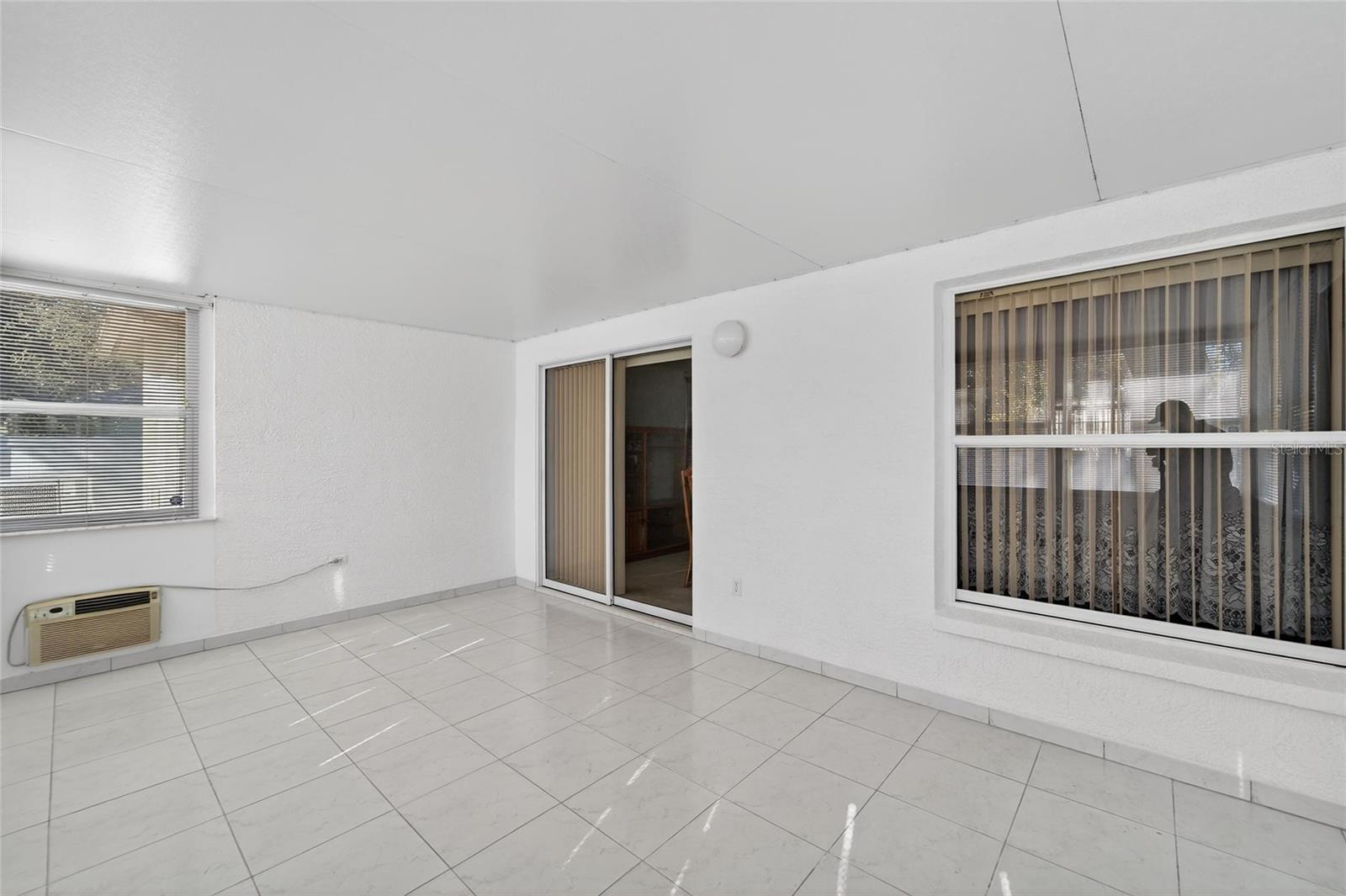 512 ATWOOD AVE N, ST PETERSBURG, FL, 33702