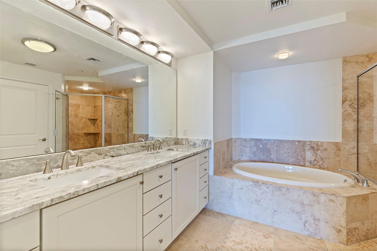 1350 GULF #704, CLEARWATER BEACH, FL, 33767