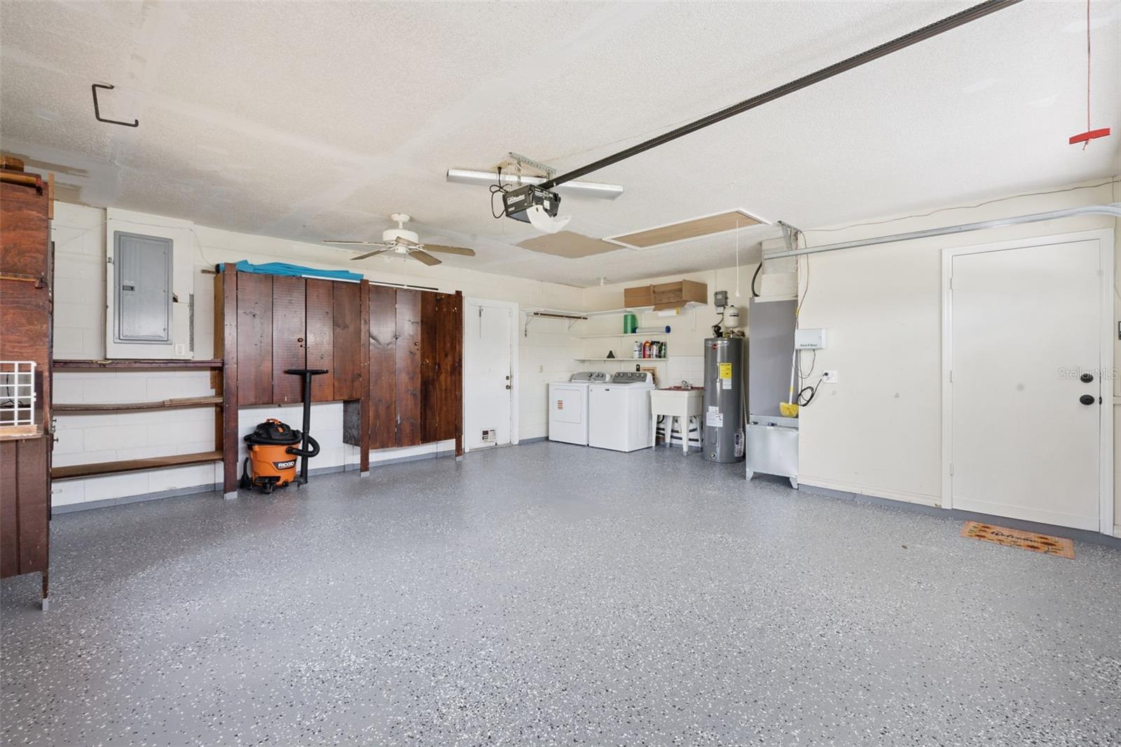 942 WINDBROOK DR, DELTONA, FL, 32725