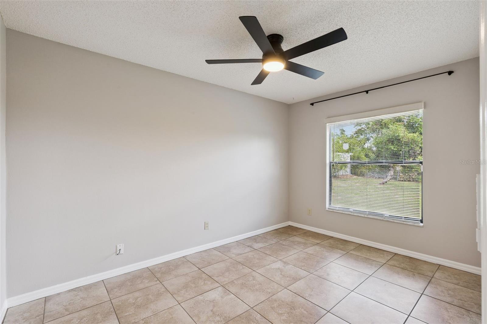 942 WINDBROOK DR, DELTONA, FL, 32725