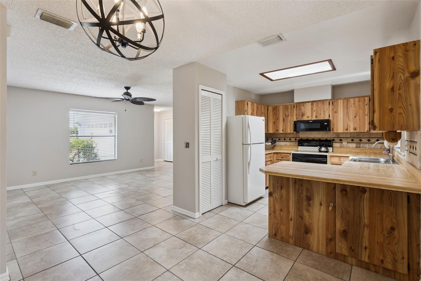 942 WINDBROOK DR, DELTONA, FL, 32725