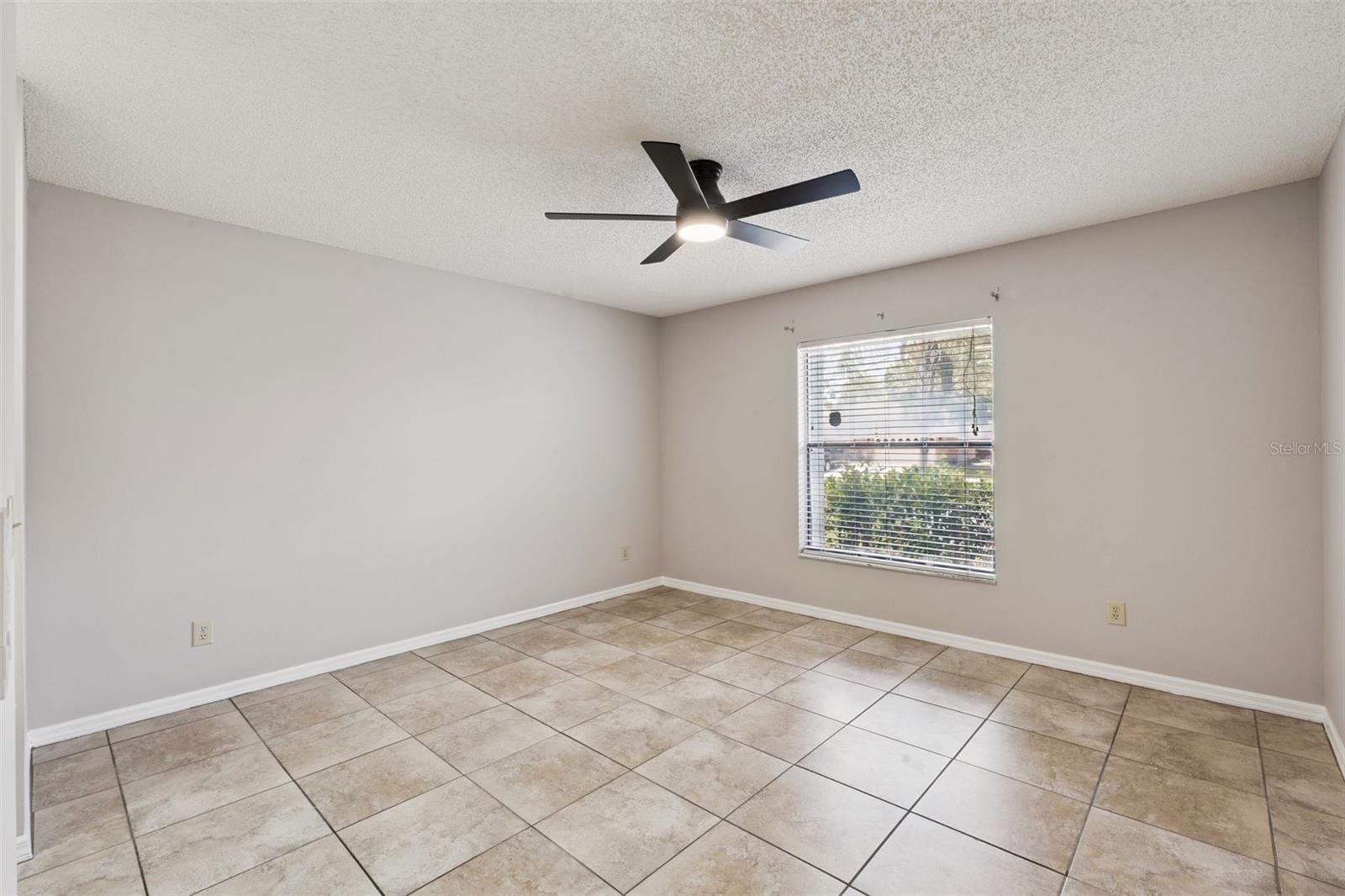 942 WINDBROOK DR, DELTONA, FL, 32725