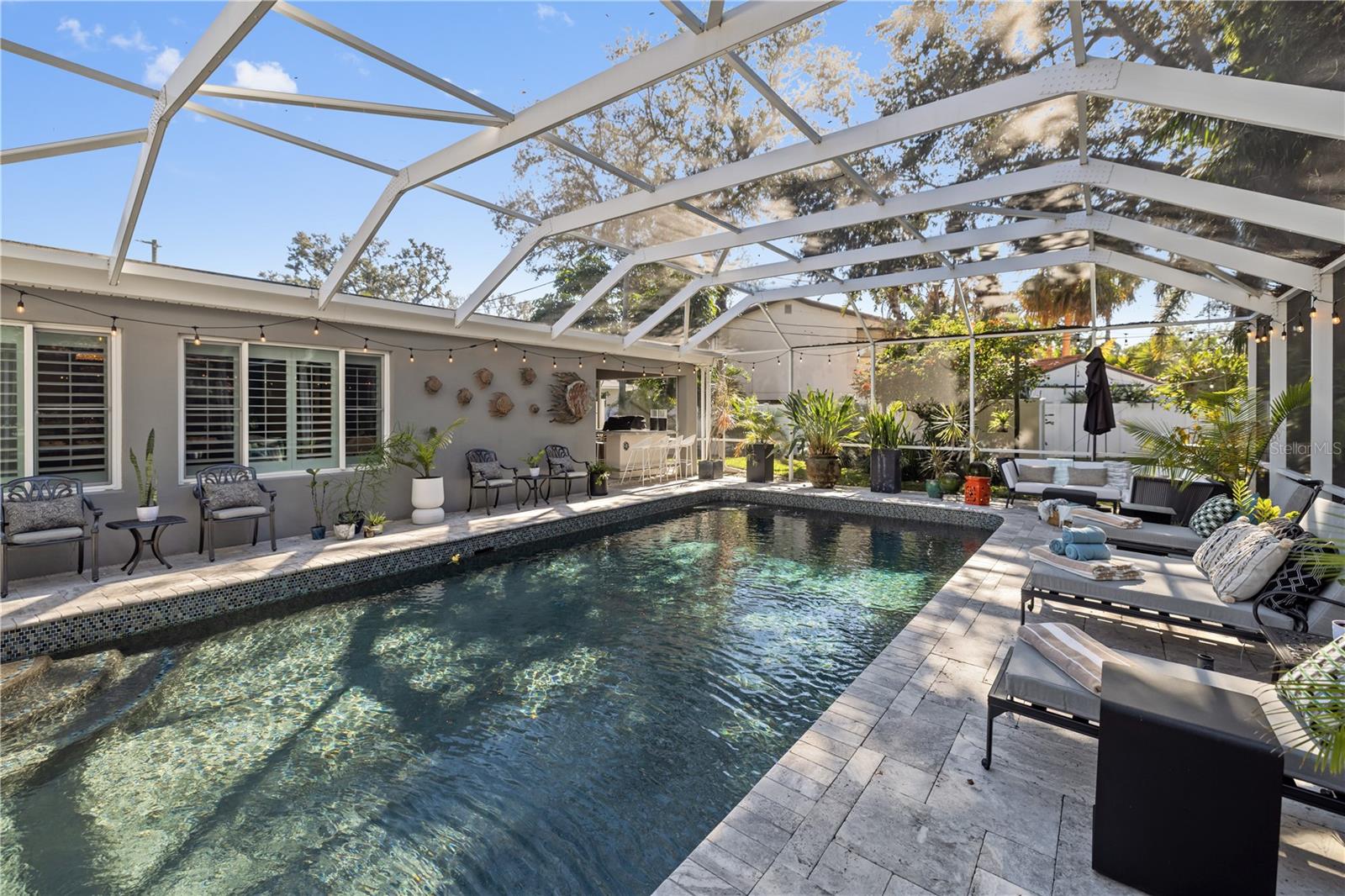 720 BRIGHTWATERS BLVD NE, ST PETERSBURG, FL, 33704