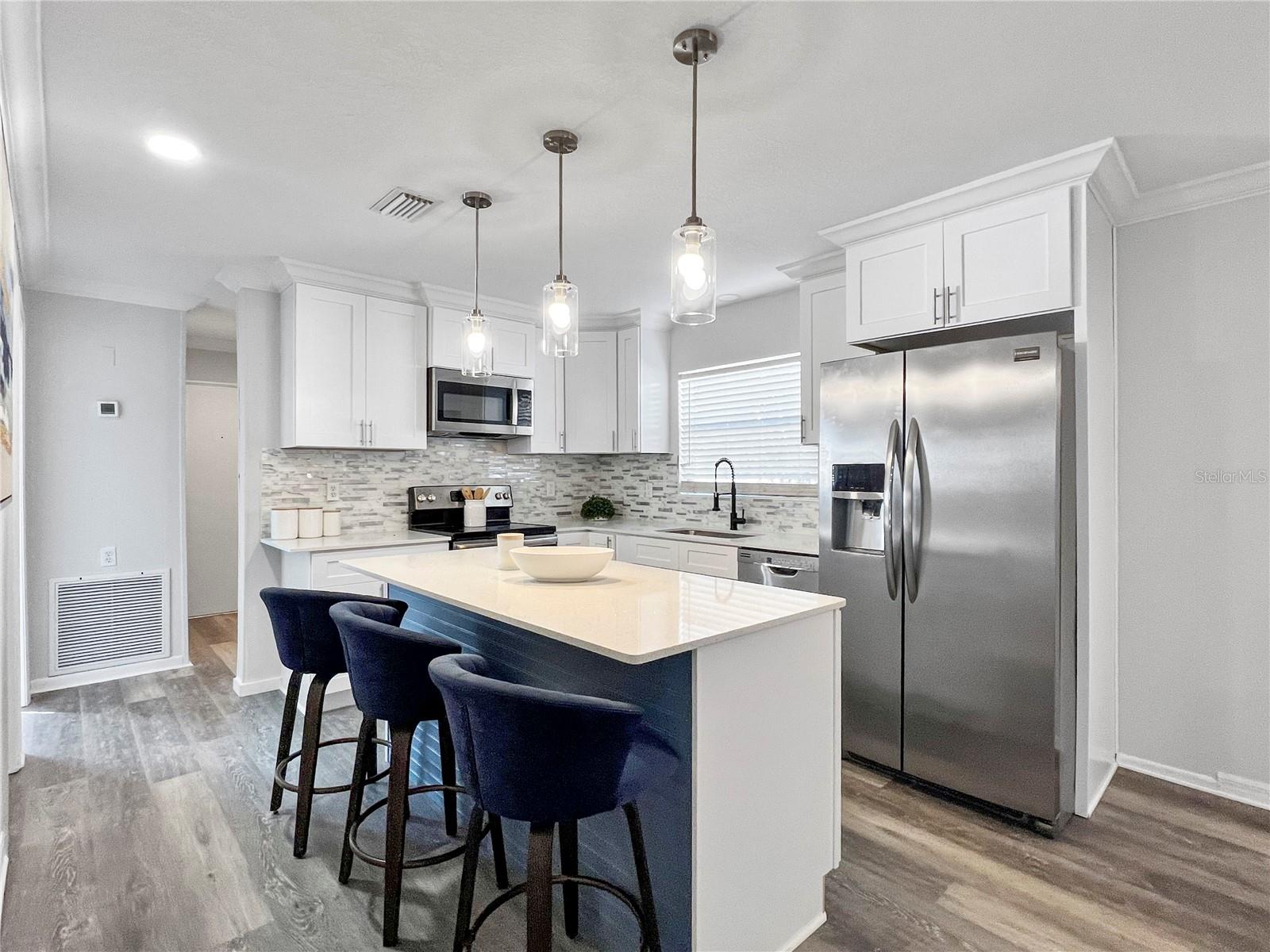 1008 37TH ST W, BRADENTON, FL, 34205