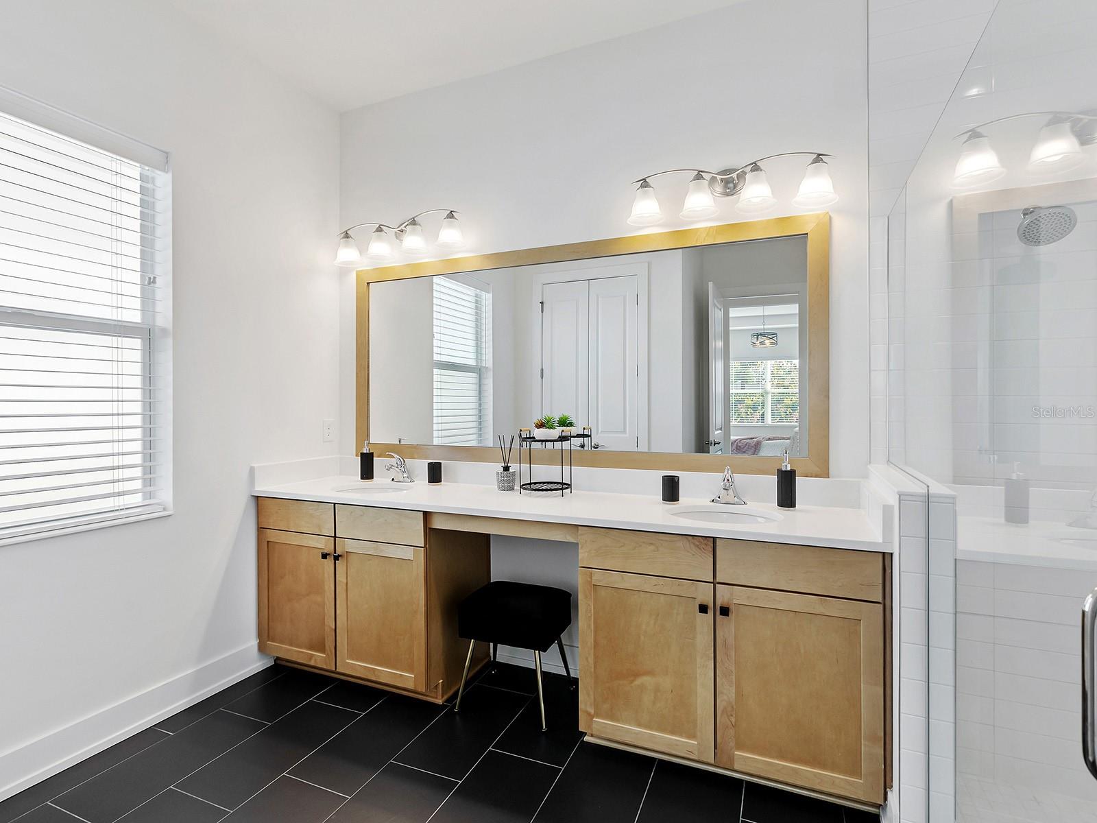 8175 REDONDA LOOP, BRADENTON, FL, 34202