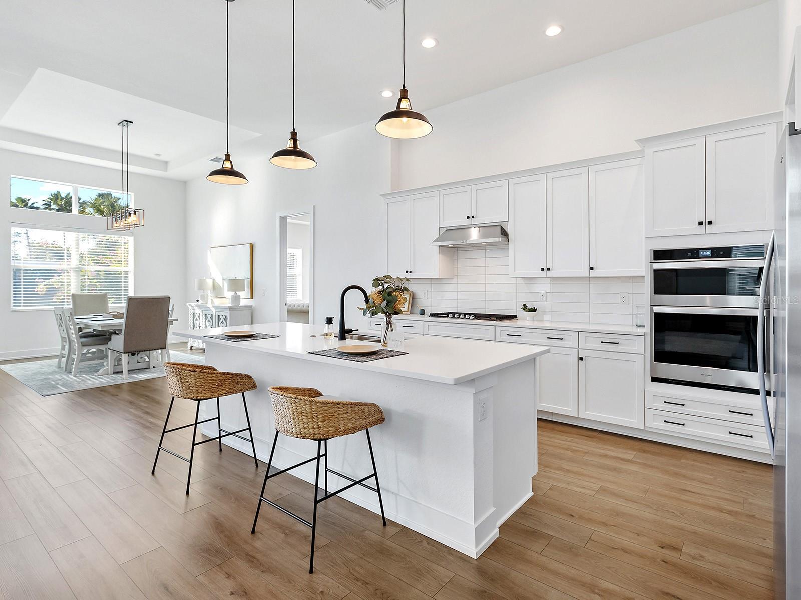 8175 REDONDA LOOP, BRADENTON, FL, 34202