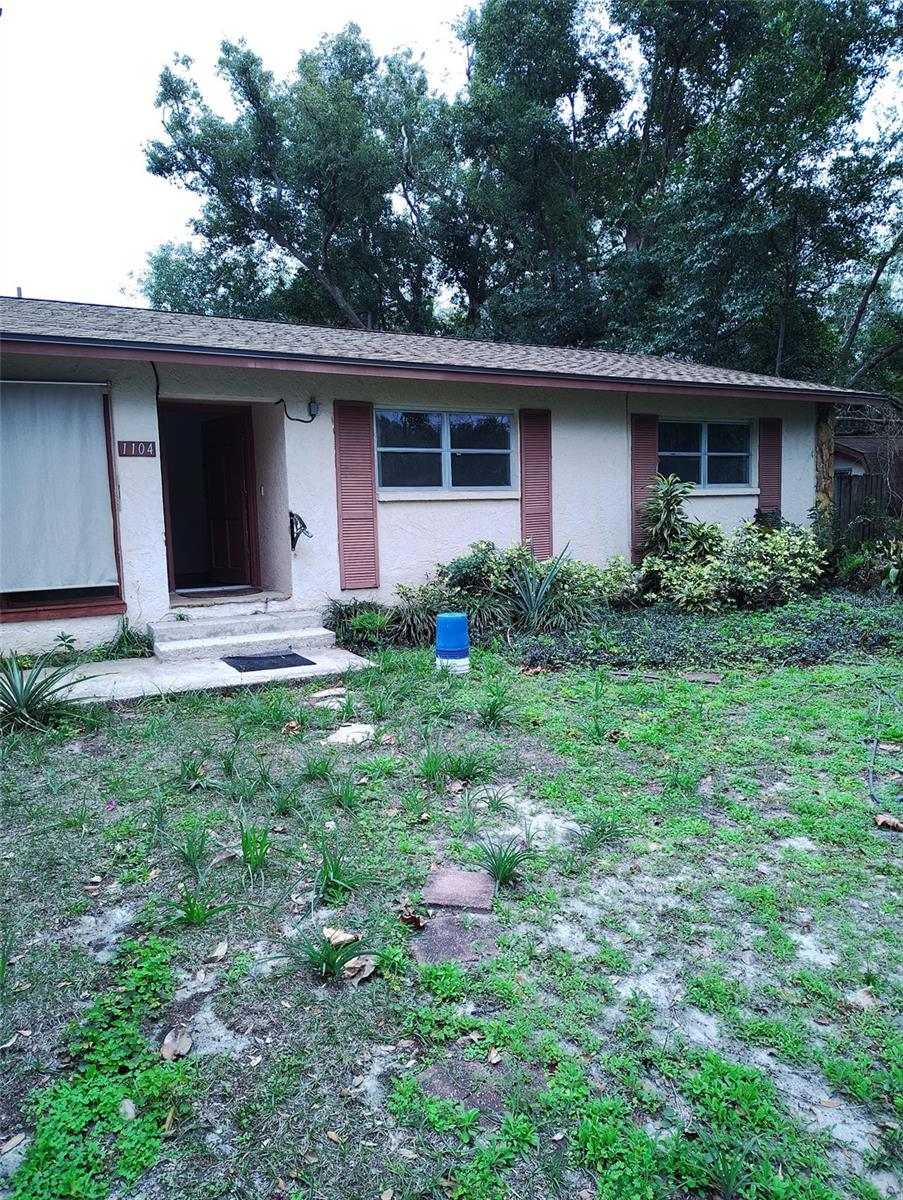 1104 CEDAR LAKE DR, TAMPA, FL, 33612