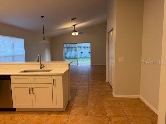 19143 DOVE CREEK DR, TAMPA, FL, 33647