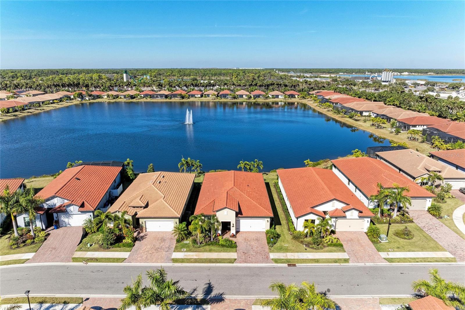 332 VILLORESI BLVD, NOKOMIS, FL, 34275