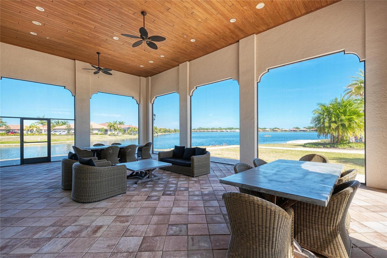 332 VILLORESI BLVD, NOKOMIS, FL, 34275