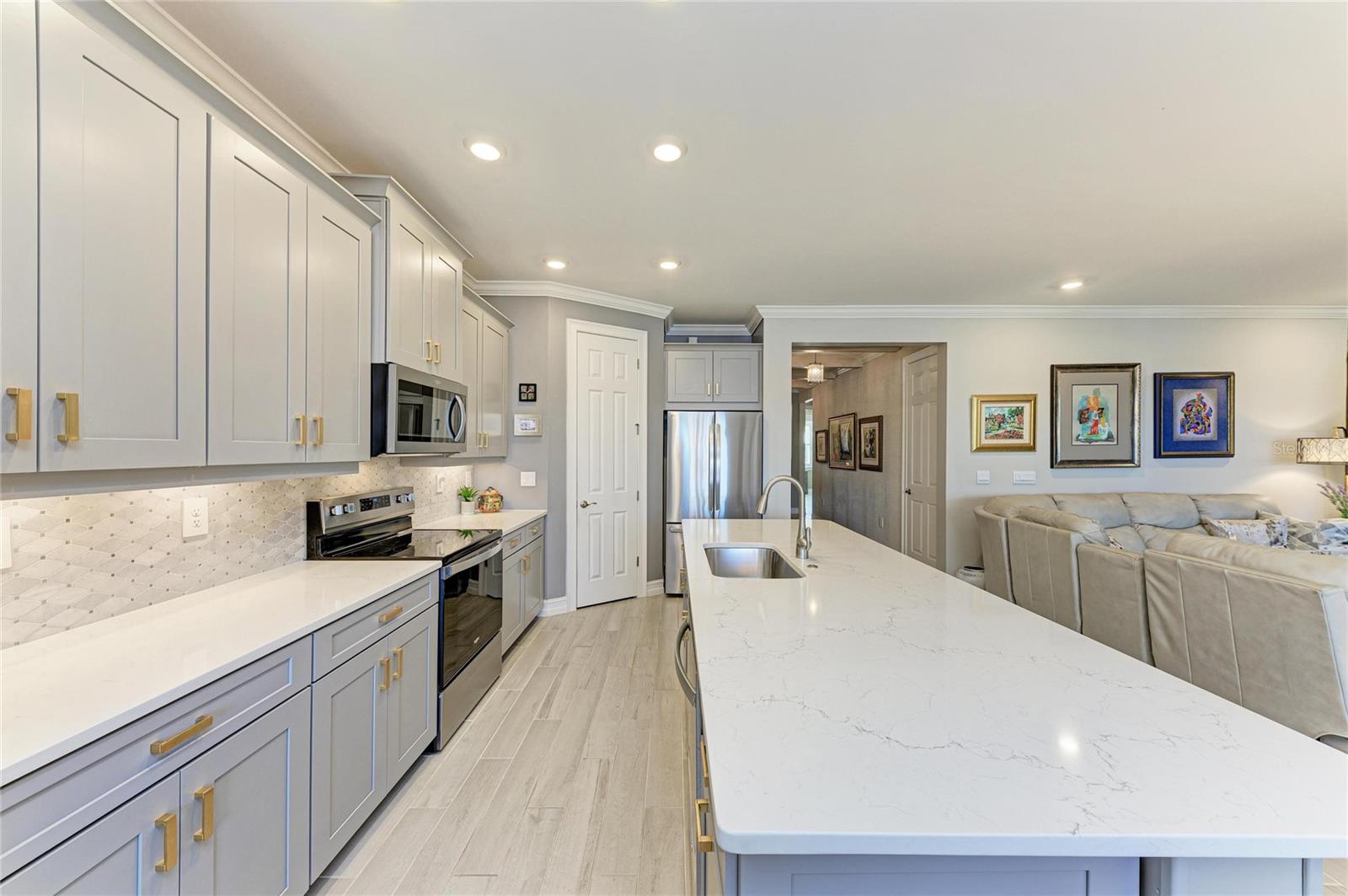 332 VILLORESI BLVD, NOKOMIS, FL, 34275