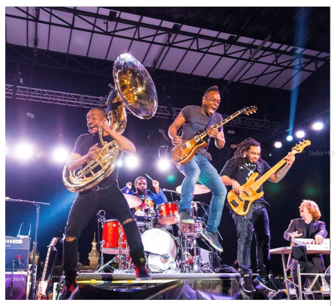 TB8469649 Property Photo