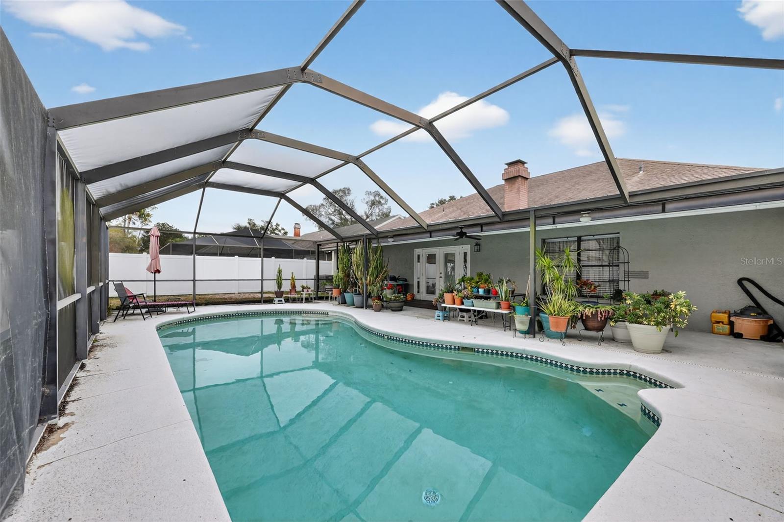 9410 PEBBLE GLEN AVE, TAMPA, FL, 33647