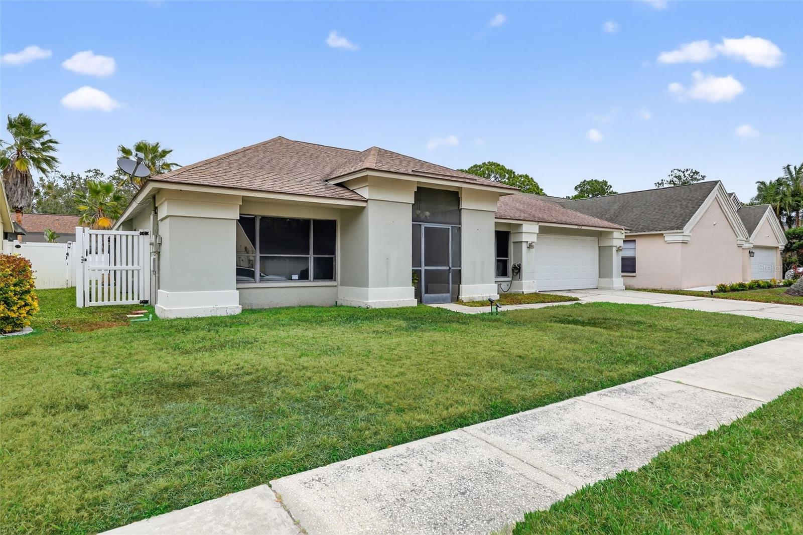 9410 PEBBLE GLEN AVE, TAMPA, FL, 33647