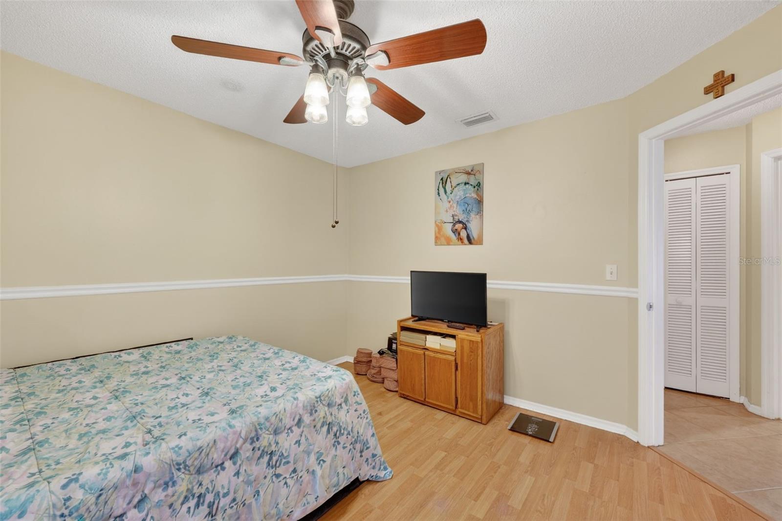 9410 PEBBLE GLEN AVE, TAMPA, FL, 33647