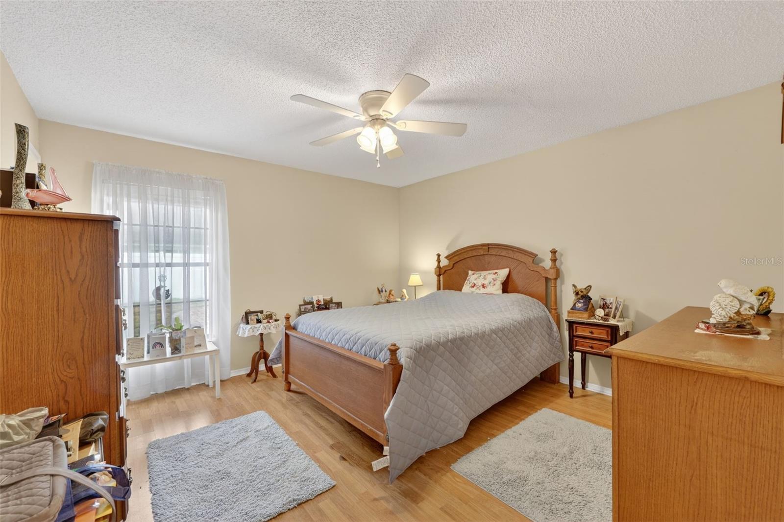 9410 PEBBLE GLEN AVE, TAMPA, FL, 33647