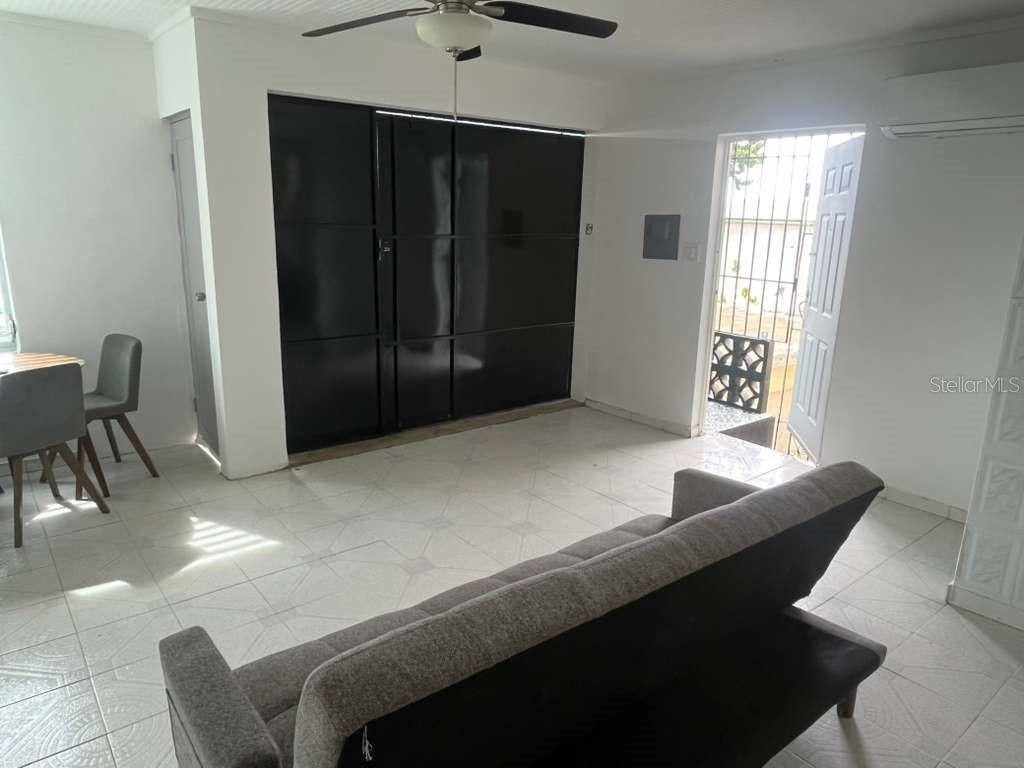 PR9118862 Property Photo