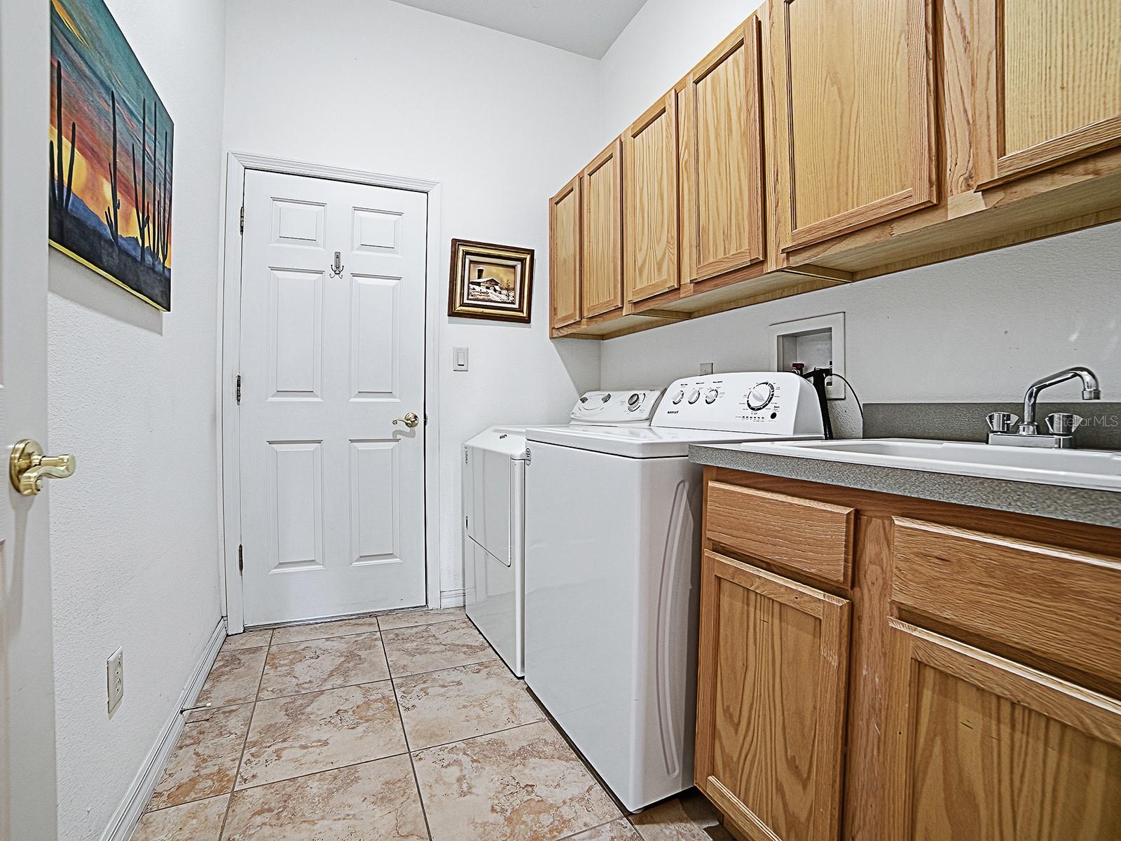 24239 BELLE MEDE DR, LEESBURG, FL, 34748