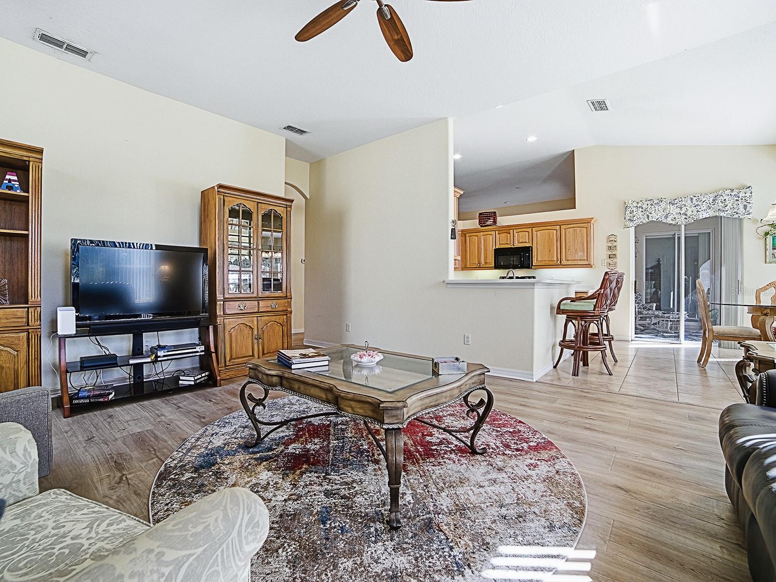 24239 BELLE MEDE DR, LEESBURG, FL, 34748