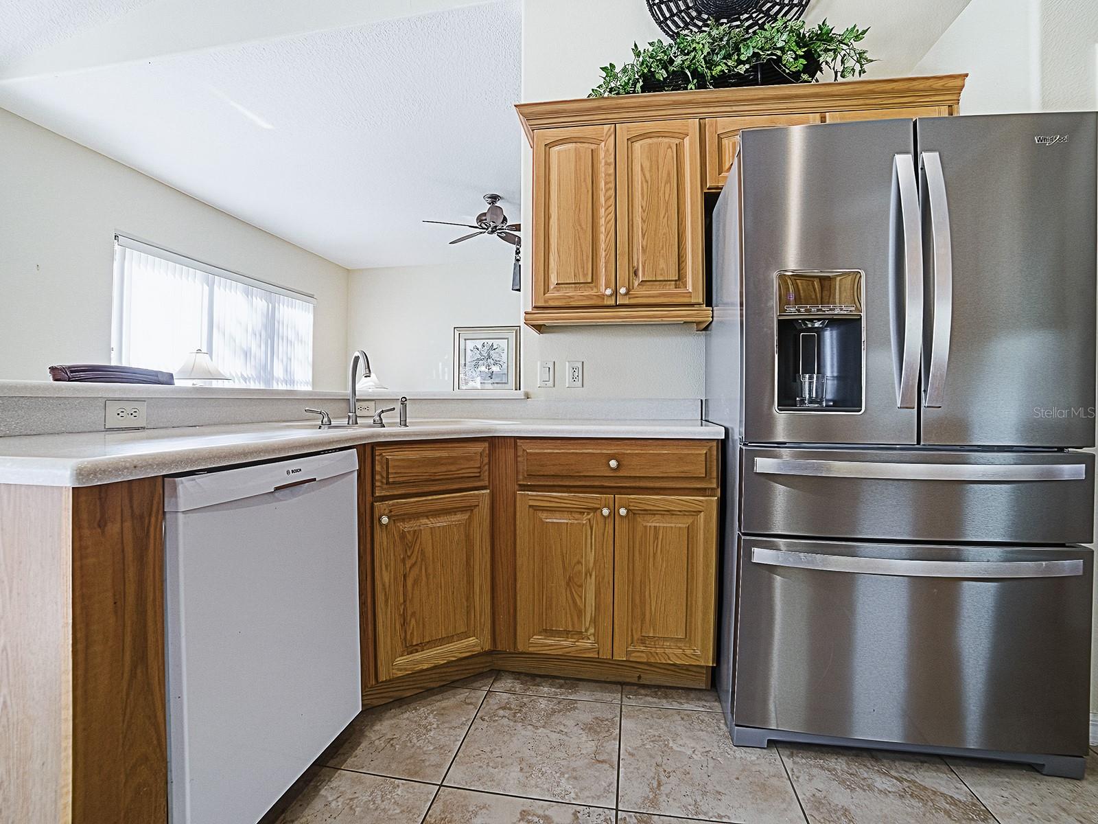 24239 BELLE MEDE DR, LEESBURG, FL, 34748