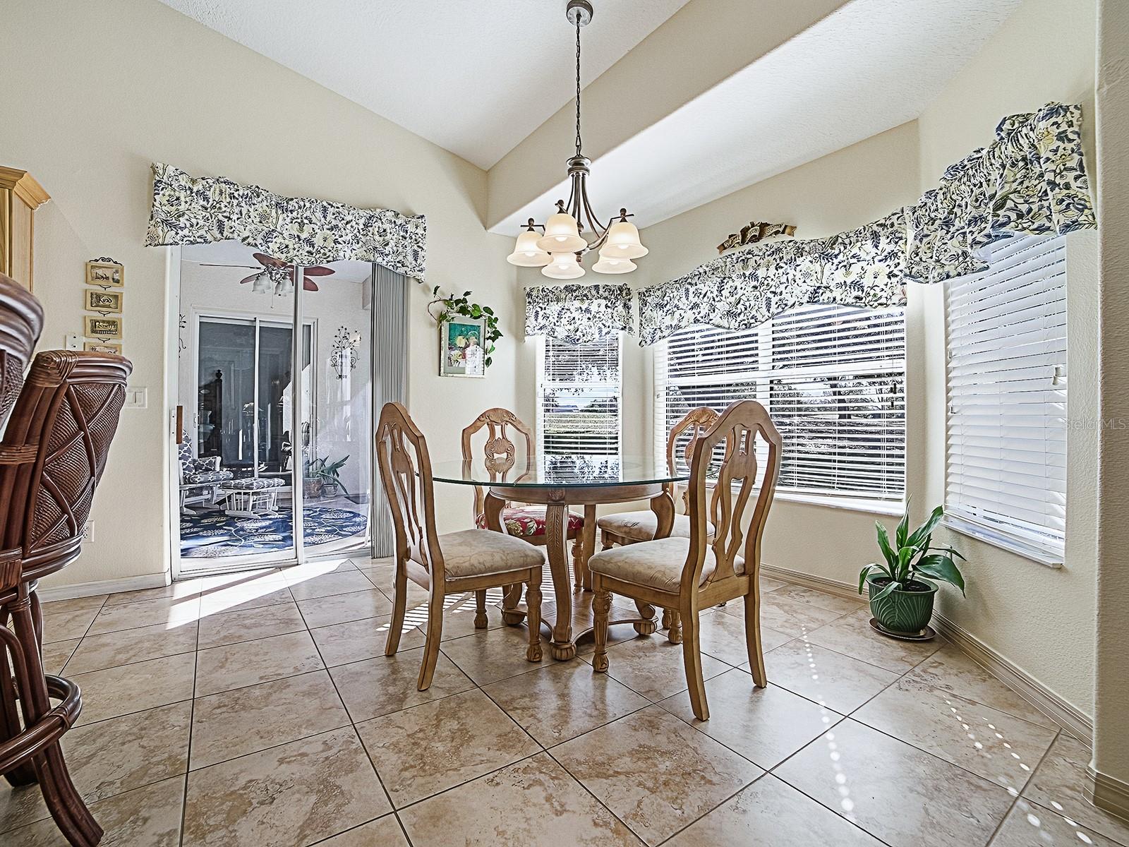 24239 BELLE MEDE DR, LEESBURG, FL, 34748