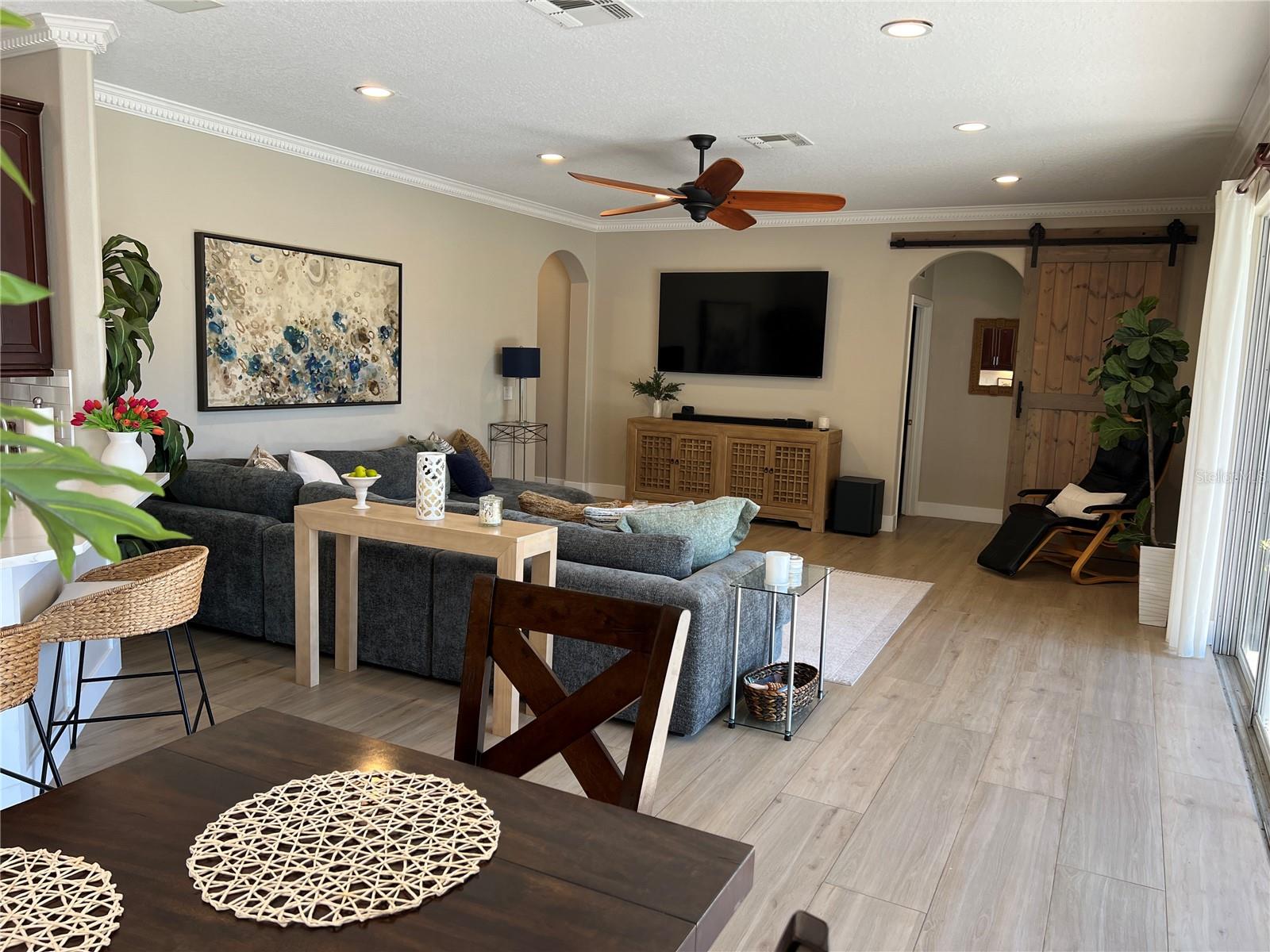 9754 PINEOLA DR, ORLANDO, FL, 32836