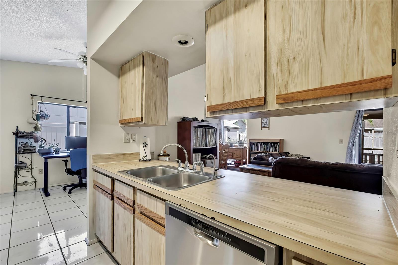 1521 PINEY BRANCH CIR, VALRICO, FL, 33594