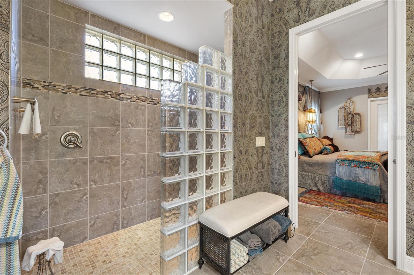 885 IRON OAK WAY, THE VILLAGES, FL, 32163