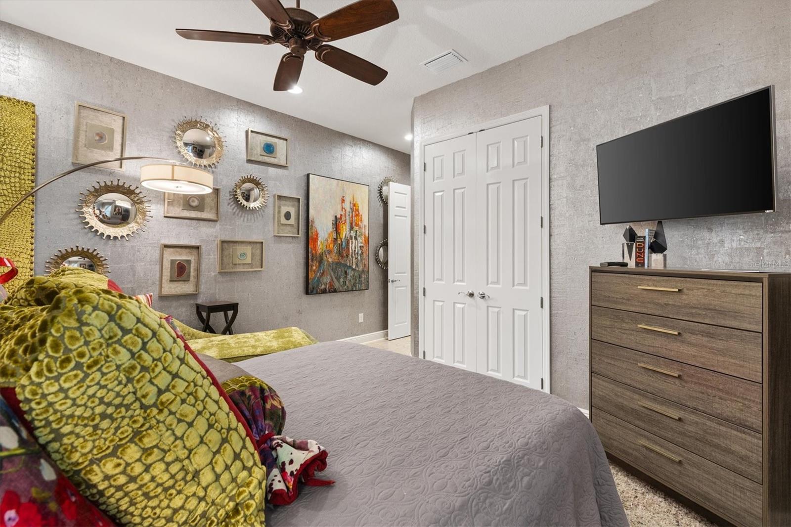 885 IRON OAK WAY, THE VILLAGES, FL, 32163