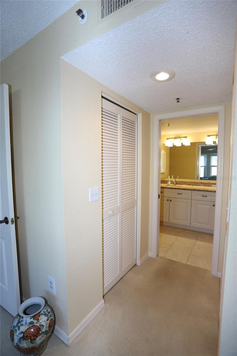 6707 STONE RIVER RD #101, BRADENTON, FL, 34203