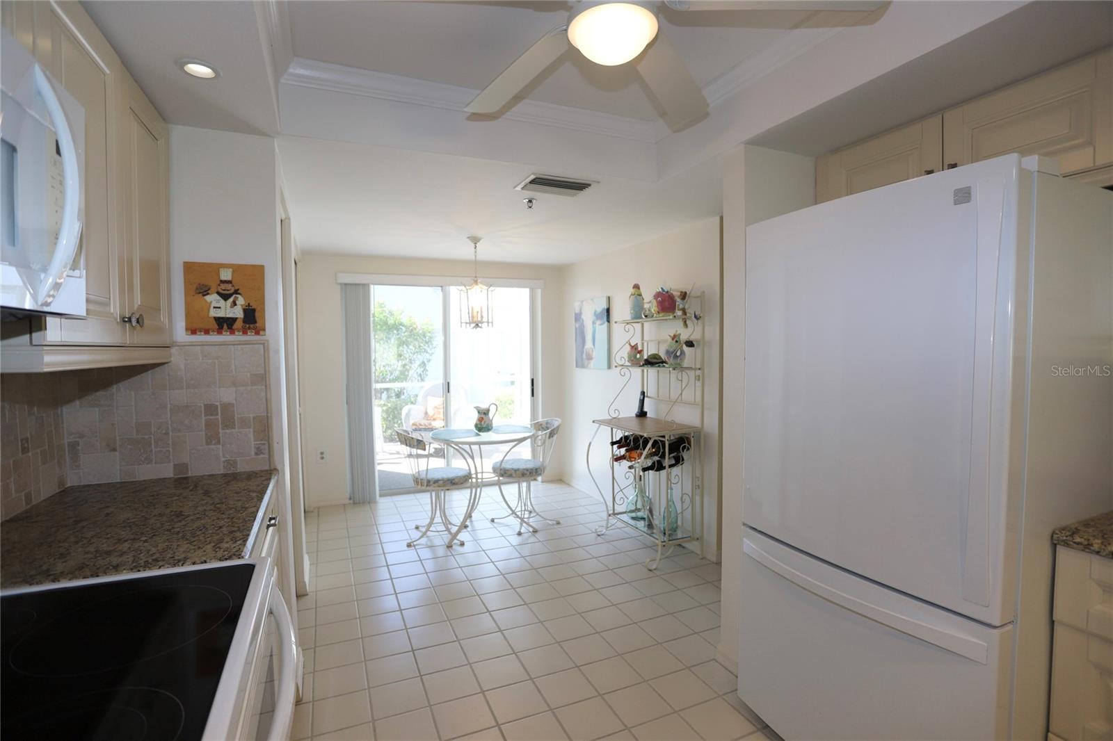 6707 STONE RIVER RD #101, BRADENTON, FL, 34203