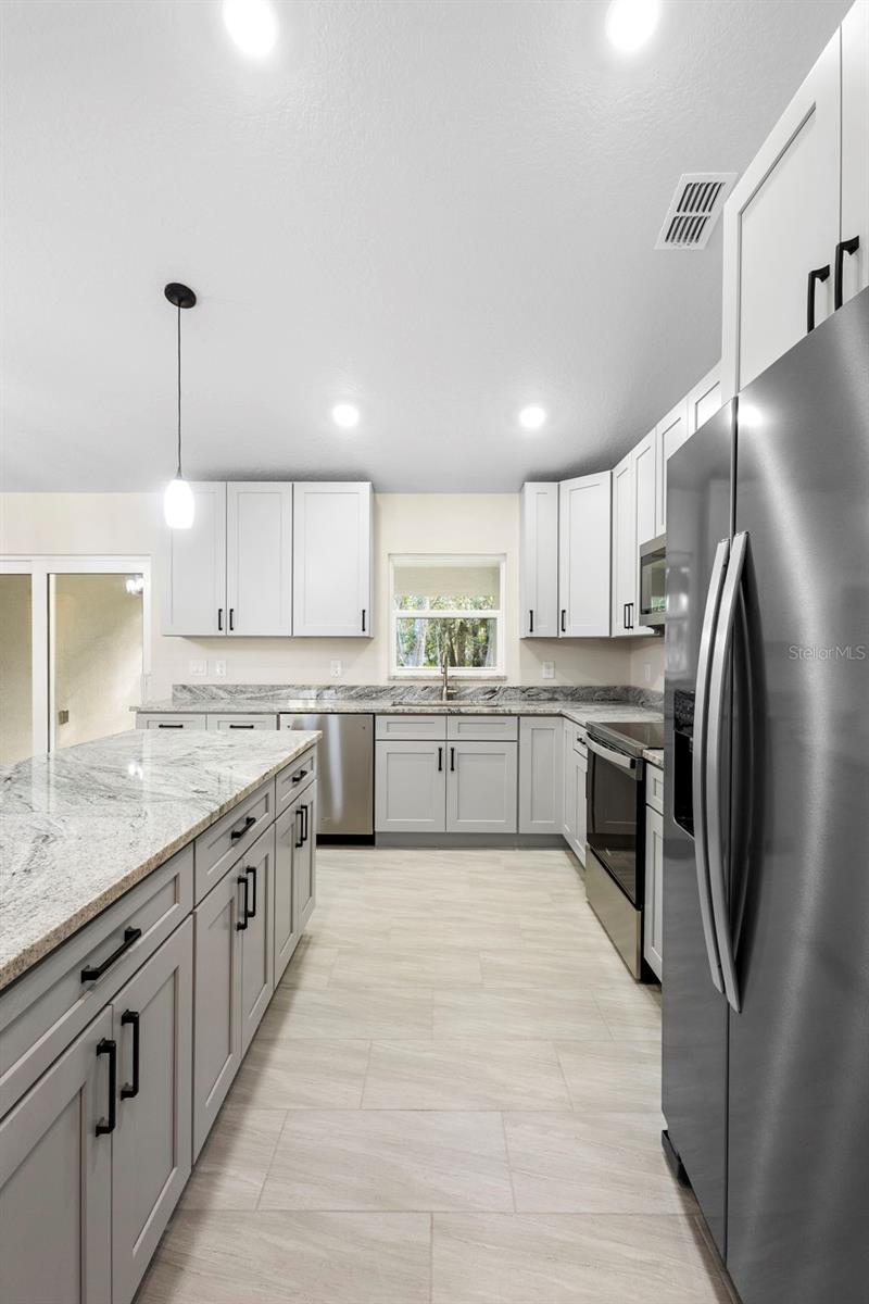 415 IVY AVE, DELAND, FL, 32724