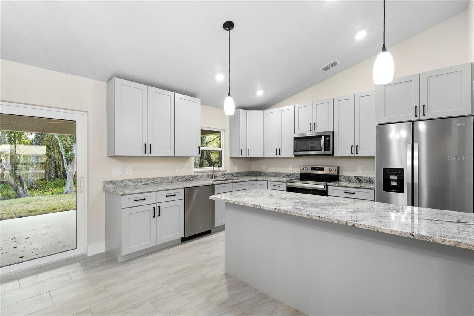 415 IVY AVE, DELAND, FL, 32724