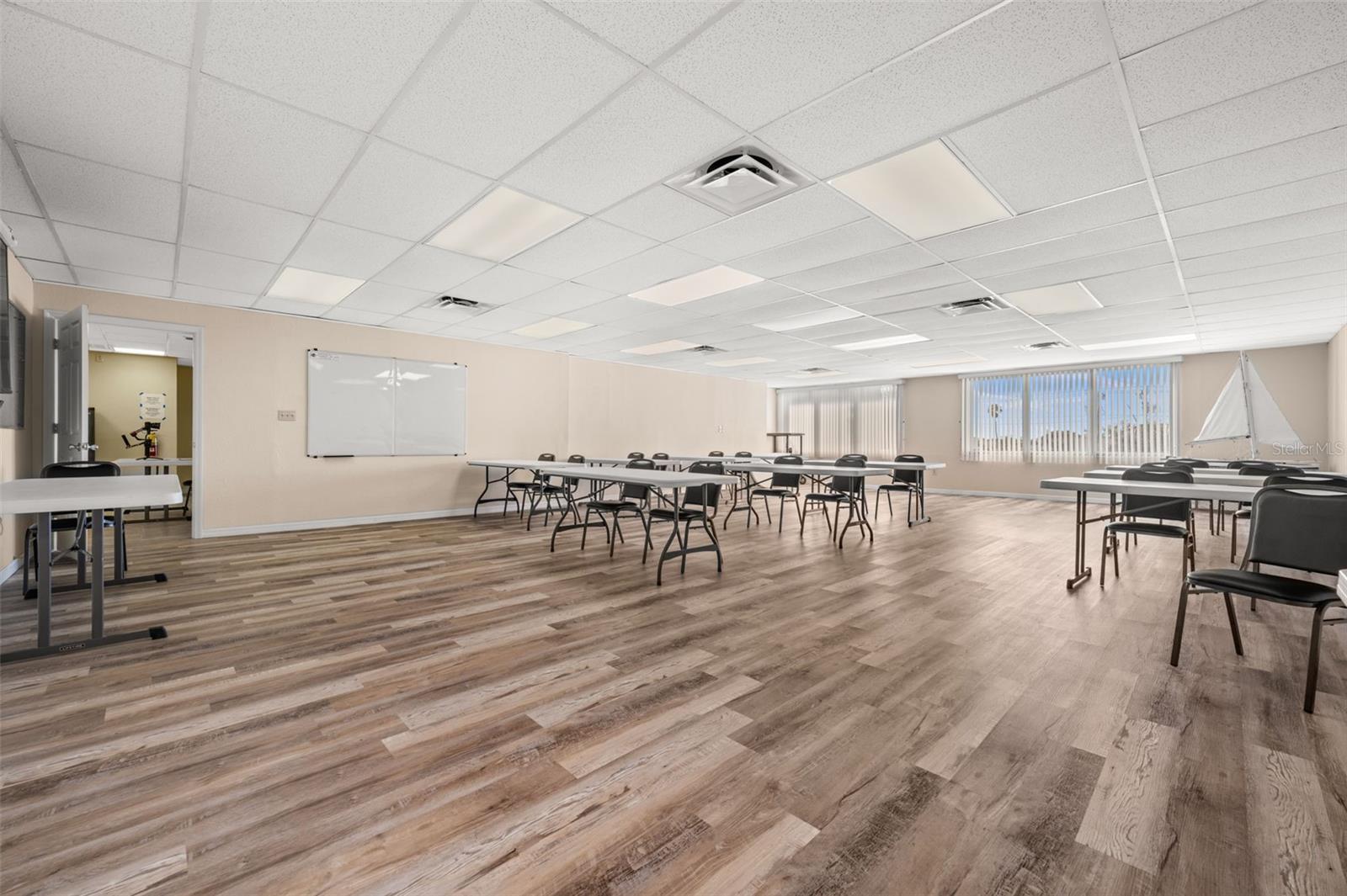 917 SE 47TH TER, CAPE CORAL, FL, 33904