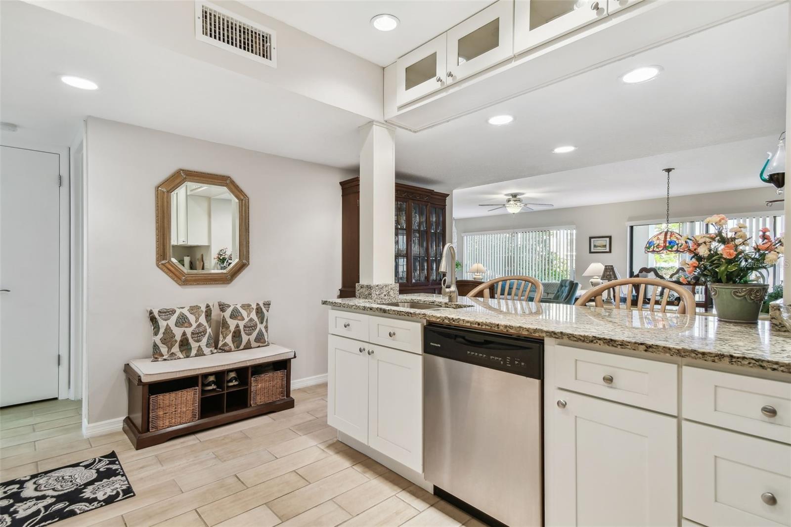 301 MARINER DR #301, TARPON SPRINGS, FL, 34689