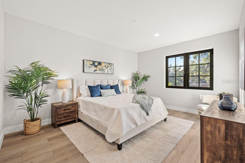 1812 E KALEY AVE, ORLANDO, FL, 32806