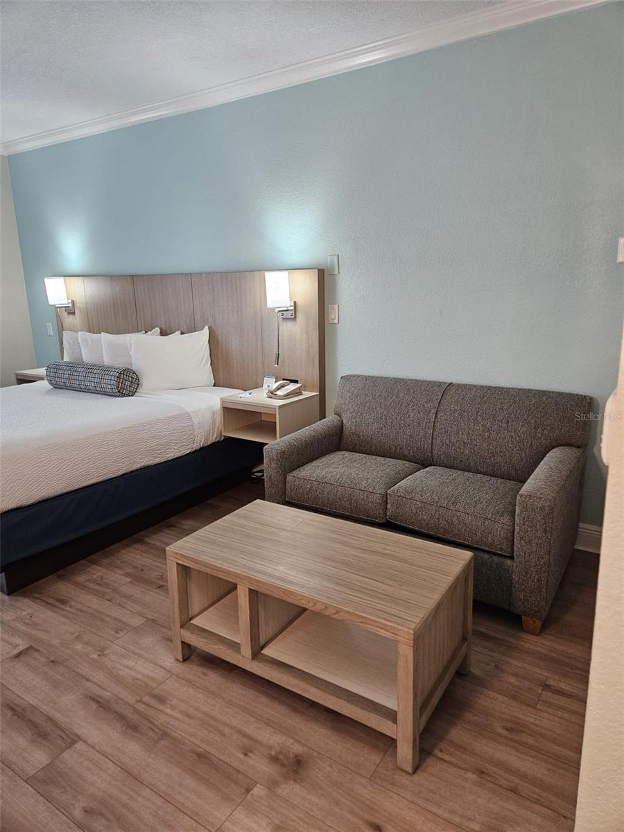 O6377629 Property Photo