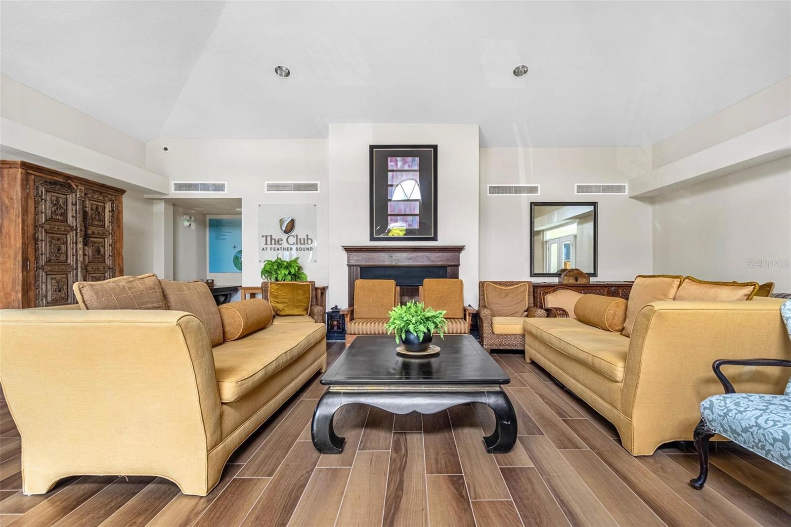 2002 BLUE HAWK CT #1723, CLEARWATER, FL, 33762