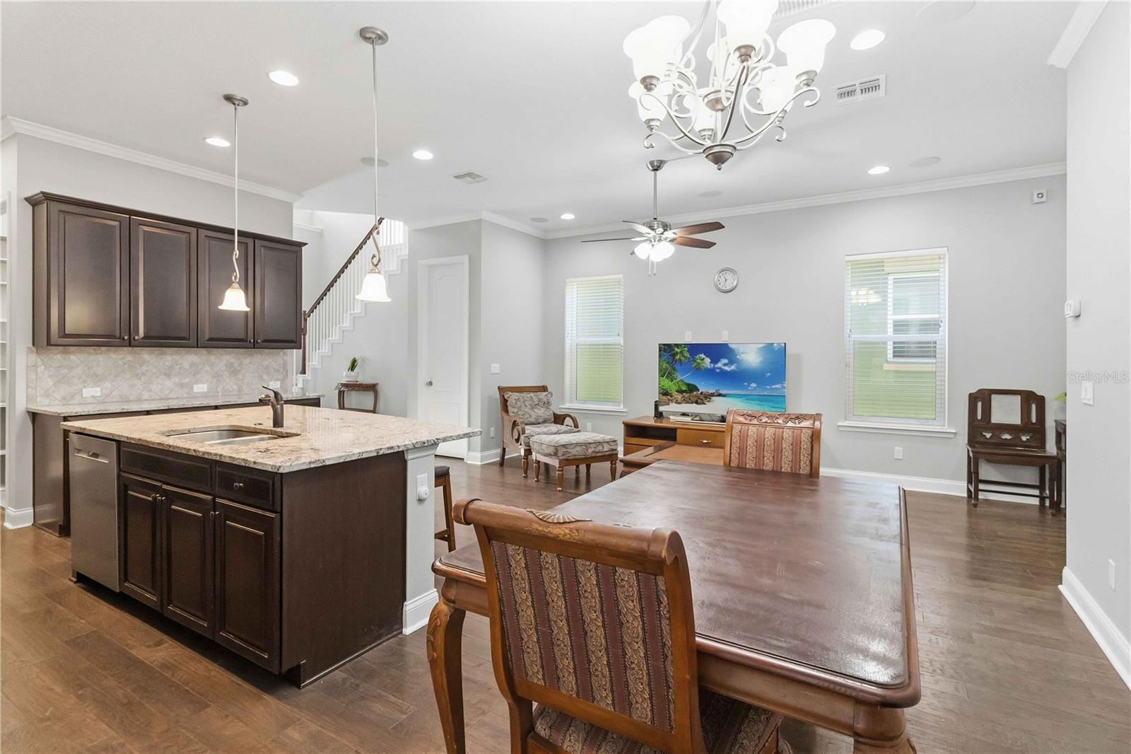 8905 LAUREATE BLVD, ORLANDO, FL, 32827