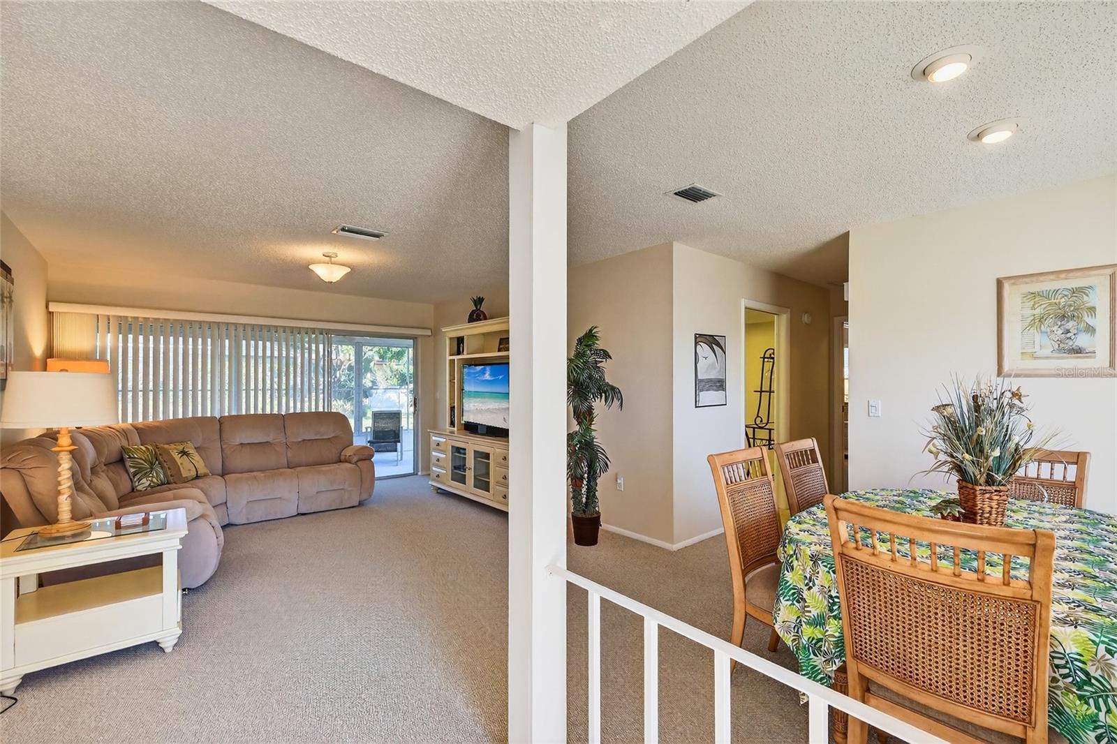 6812 19TH AVE W, BRADENTON, FL, 34209